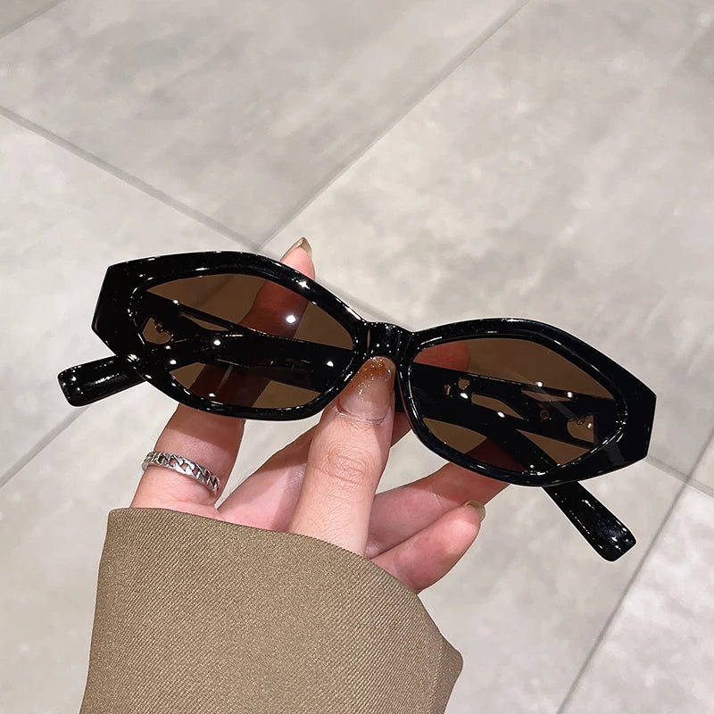 Unisex Small Oval Frame Sunglasses UV400