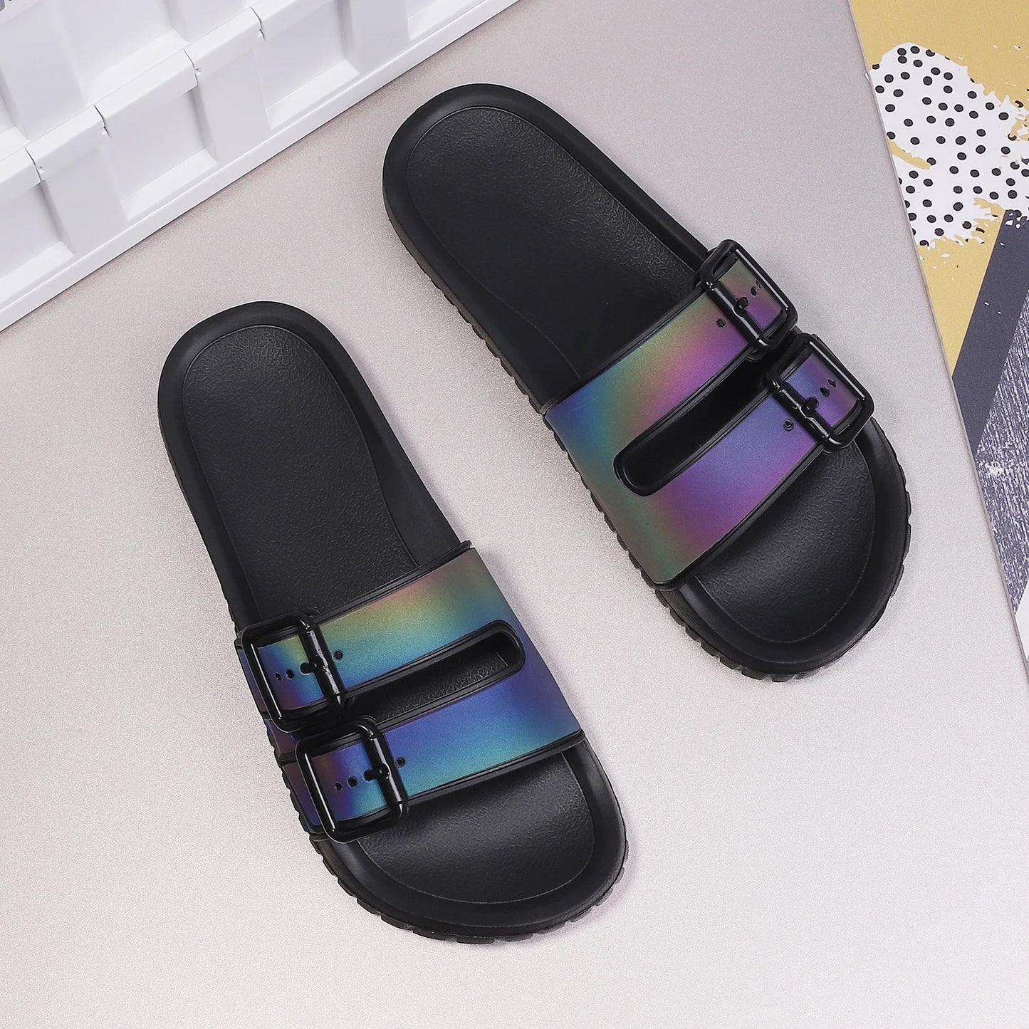 Men's Summer Slippers Laser Reflection Sandals Buckle Design Beach Slippers