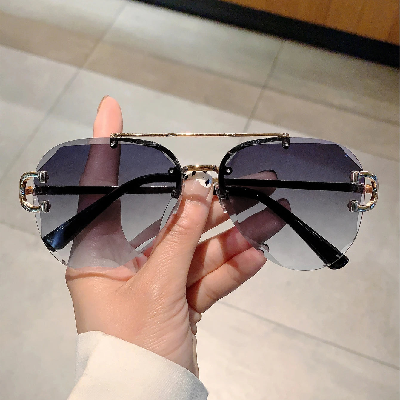 Unisex Vintage Rimless Classic Double Bridge Pilot Gradient Sunglasses