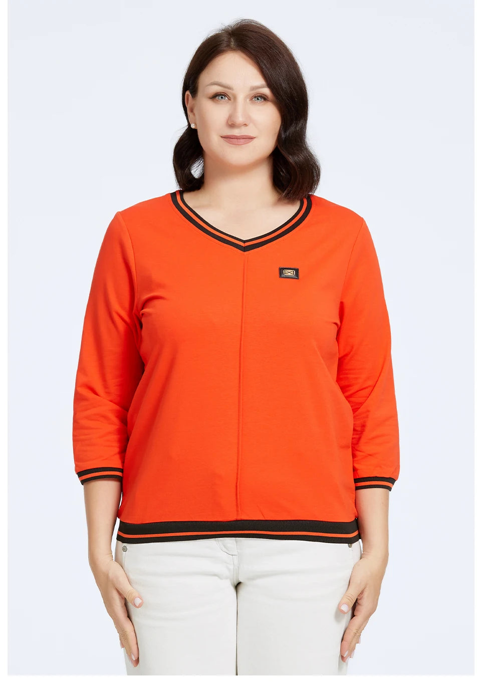 Women's Oversized V-Neck Knitted Jumper with Graffiti Print Detail