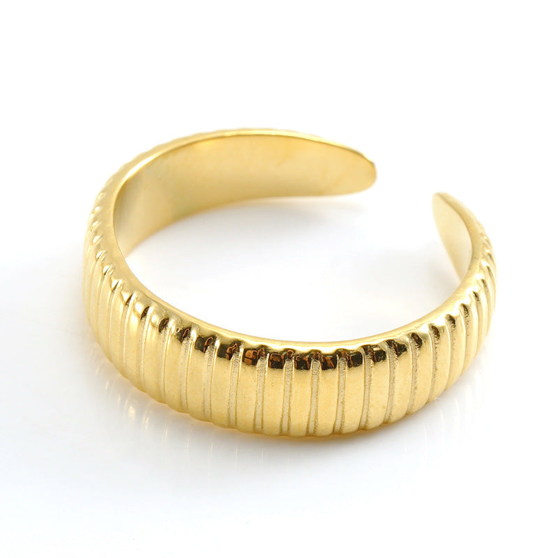 Retro style Gold Ring