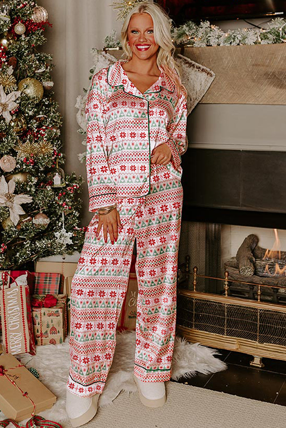 White Christmas Pattern Print Long Sleeve Pajama Set - 2 Piece