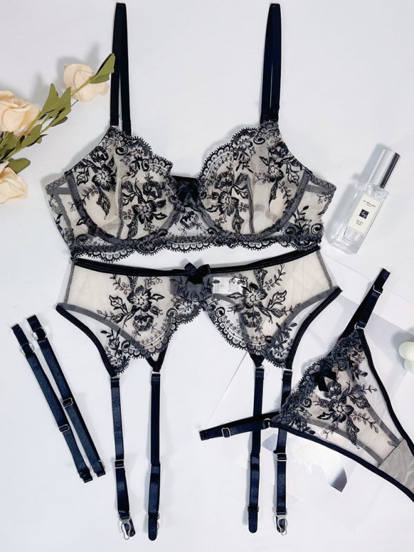 Women's Embroidered Perspective Belt Hollow lingerie Set